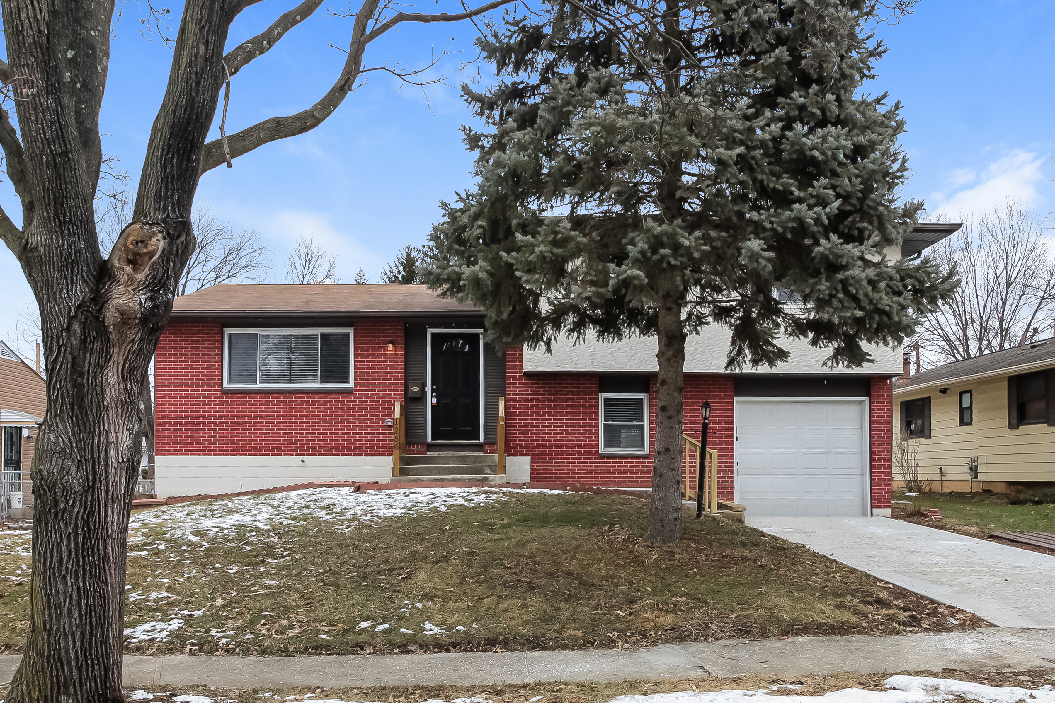 1256 THURELL RD COLUMBUS, OH 43229